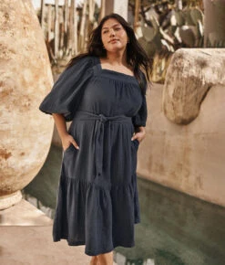 The Going Places Gauze Midi Dress - Midnight -Classic Lady Wear Store 1 ModelFront c854dd8e 11a7 45d6 a9ac 87b18c73750d