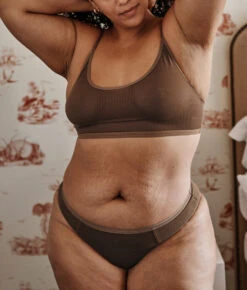 The Feel Free High Rise Brief Underwear - Clay 5 The Feel Free High Rise Brief Underwear - Clay -Classic Lady Wear Store 2 ModelBack 81f8ac2f d81a 4442 a0bb bd539c1f163e