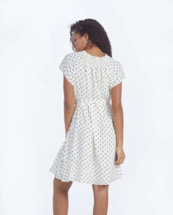 The Silky Flutter Sleeve Dress - White Sand Dot -Classic Lady Wear Store 2 ModelBack da40e0b0 ccd7 45b9 b40b 54190c4e82fa