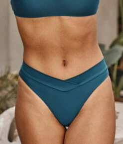 The V-Front Low Rise Bikini Bottom - Seaweed 7 The V-Front Low Rise Bikini Bottom - Seaweed -Classic Lady Wear Store 2 ModelBack e31b08fb c473 4ede 96d5 4b4961bf45f2