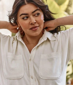 The Towel Terry Button-Down Shirt - White Sand -Classic Lady Wear Store 2 ModelFullBody 800ec1df 2c29 4313 859b 86baf1be2af0