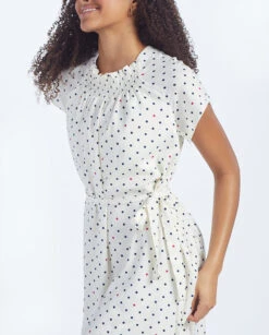 The Silky Flutter Sleeve Dress - White Sand Dot -Classic Lady Wear Store 3 ModelDetailFront d9fb5576 31db 4921 abfe 7afd91fb54cd