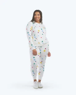 The Softest French Terry Jogger - Scatter Stars In White Sand -Classic Lady Wear Store 4 ModelDetailBack 4ebcfc43 b604 4b40 8091 cfbdd022e412