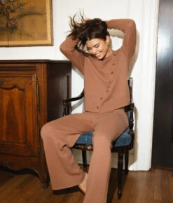 The Luxe Cashmere Blend Button Crewneck - Praline 8 The Luxe Cashmere Blend Button Crewneck - Praline -Classic Lady Wear Store Cashmere Button Sweater 5