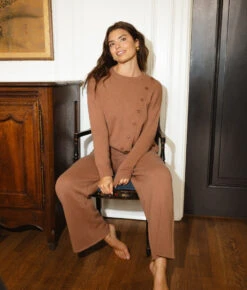 The Luxe Cashmere Blend Sweater Pant - Praline -Classic Lady Wear Store Cashmere Pant 4