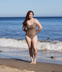 The Marina - Leopard -Classic Lady Wear Store MarinaGrapefruitCoralLifestyle1 1