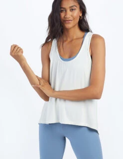 The Convertible Split Back Tank - White Sand -Classic Lady Wear Store ModelDetailFront 3cce3d4d 761c 415e b358 987c1337b2f3