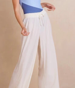 The Palazzo Pant With Ties - White Sand 12 The Palazzo Pant With Ties - White Sand -Classic Lady Wear Store PalazzoPantwithTies WhiteSand Detail