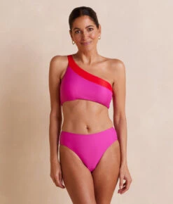 The Sidestroke Bikini Top - Hibiscus & Lava 6 The Sidestroke Bikini Top - Hibiscus & Lava -Classic Lady Wear Store Sidestroke Bikini Top Hibiscus Lava 3