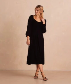 The Sustainable Velvet Collection Sweetheart Midi Dress - Sea Urchin 9 The Sustainable Velvet Collection Sweetheart Midi Dress - Sea Urchin -Classic Lady Wear Store TheSustainableVelvetCollectionSweetheartMidiDress SeaUrchin FrontFull3