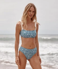 The Tie Oasis Bikini Top - Meadow Floral In Mist