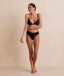 The Triangle Bikini Top - Sea Urchin 8 The Triangle Bikini Top - Sea Urchin -Classic Lady Wear Store TriangleBikiniTop SeaUrchin Front Full