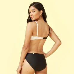 The Diagonal Mid Rise Bottom - Sea Urchin & White Sand -Classic Lady Wear Store diagonal midrise bw back c720a22f 04b9 4921 9324 5335bebbe4a2